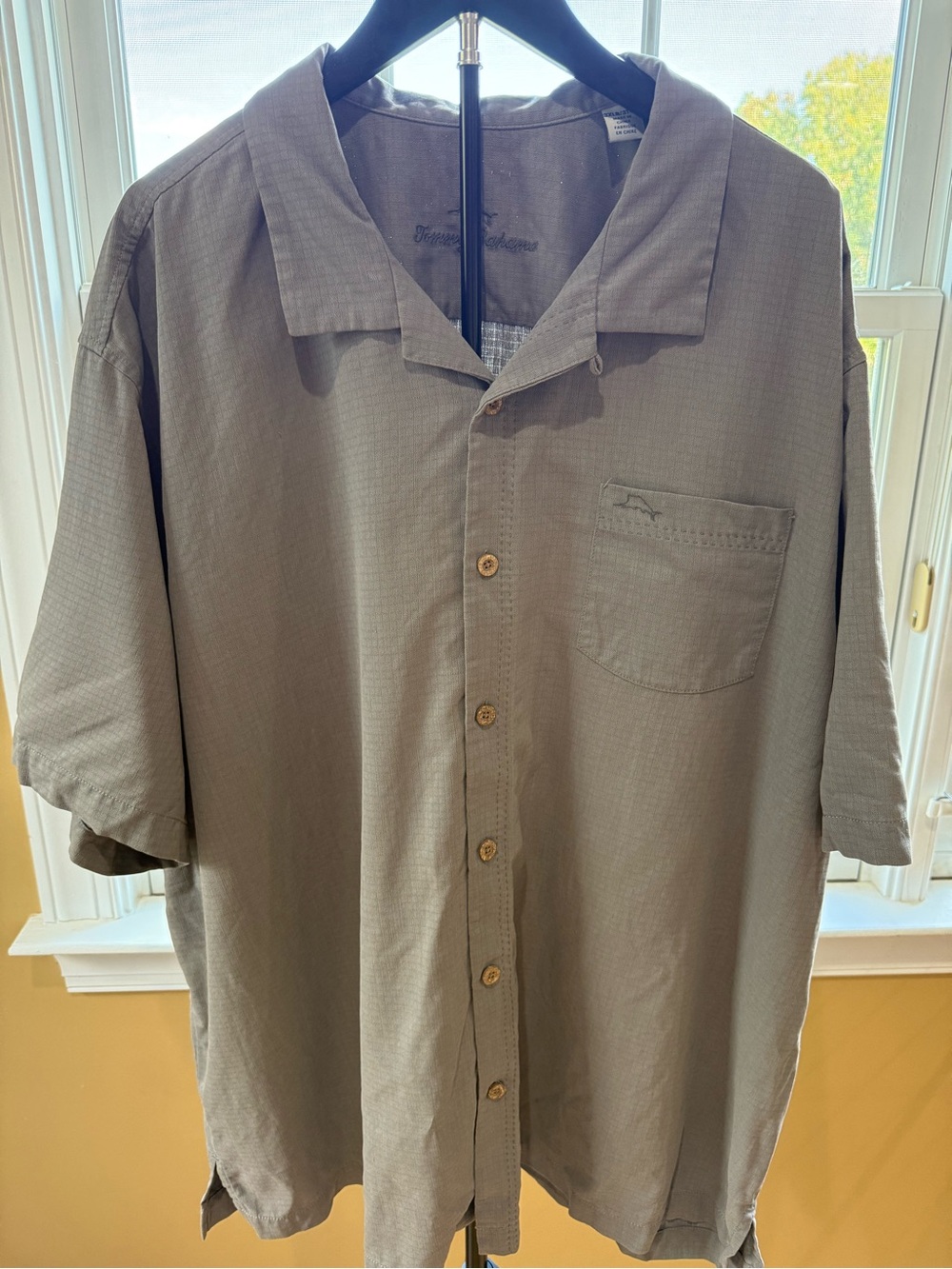 Tommy Bahama Short-Sleeve Camp Shirt in Gray